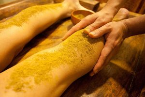 MASAJE AYURVÉDICO UDVARTANA ananta ayurveda